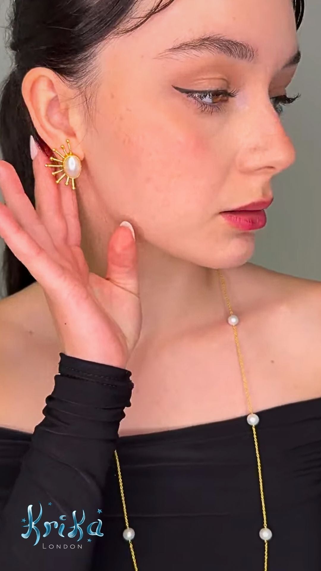 Colar de Pérolas Titan Dourado